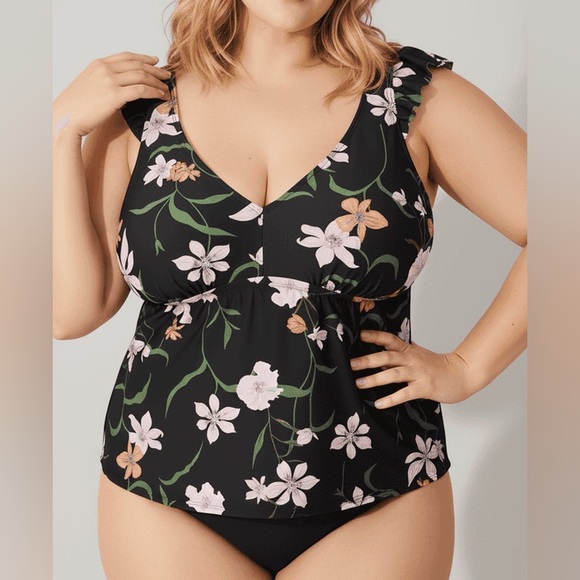 Shade & Shore Other - Shade & Shore Floral Black Swim Top
